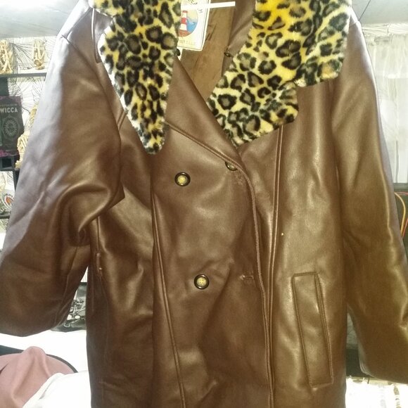 ATLANTIC BEACH! LUXE VEGAN LEATHER Brown/Tan LEOPARD FAUX FUR COAT! - Picture 2 of 4